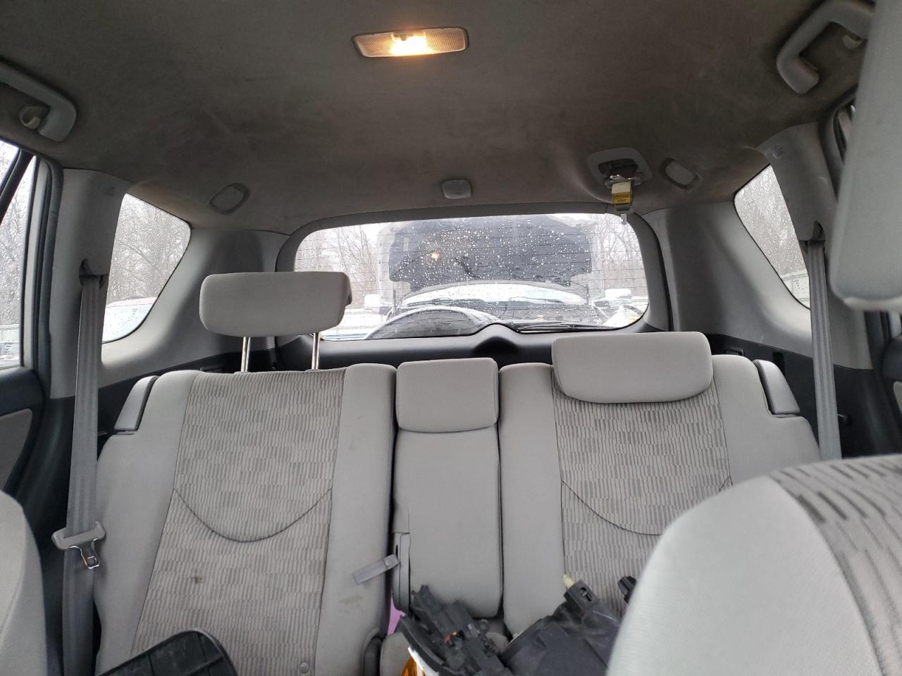 2011 Toyota RAV 4 - Image 10