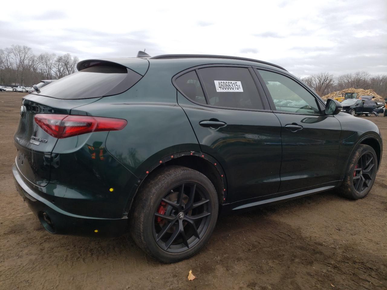 2020 Alfa Romeo Stelvio - Image 3
