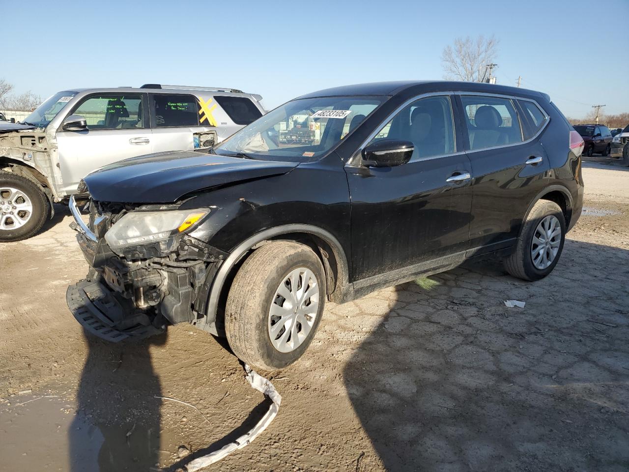 2015 Nissan Rogue - Image 1