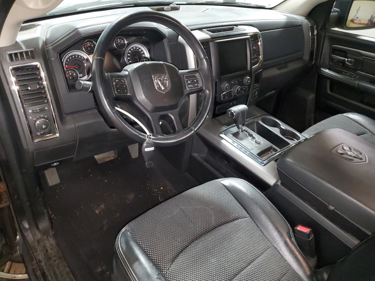 2013 RAM 1500 - Image 8