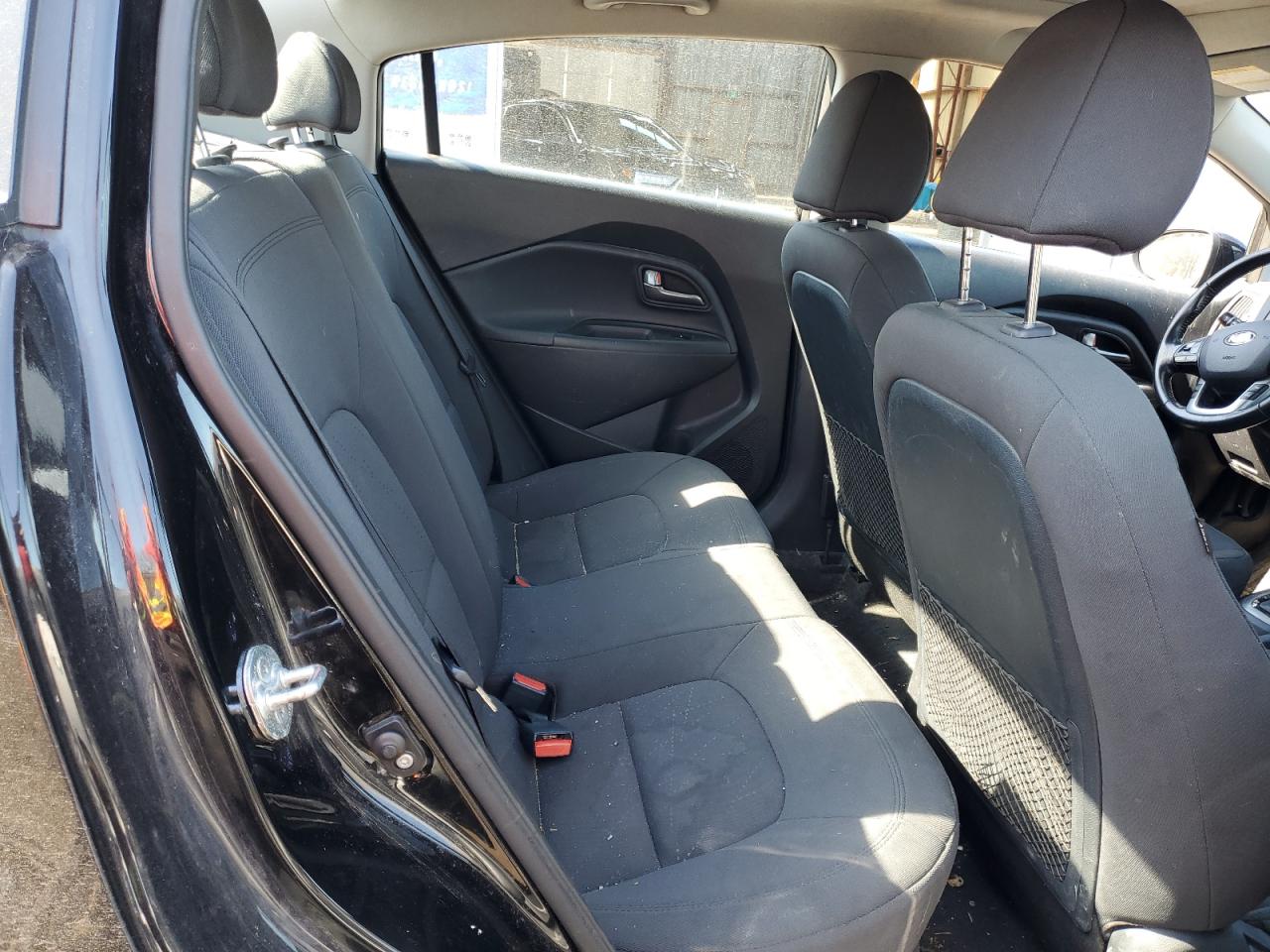 2014 Kia Rio - Image 10