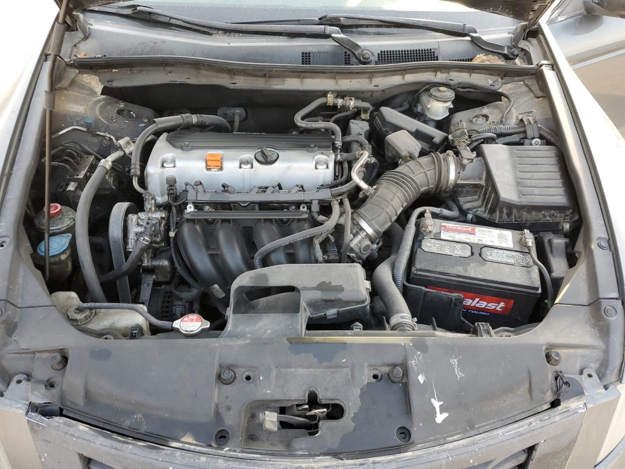 2010 Honda Accord - Image 13