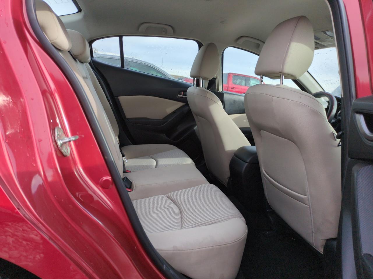 2016 Mazda 3 - Image 10