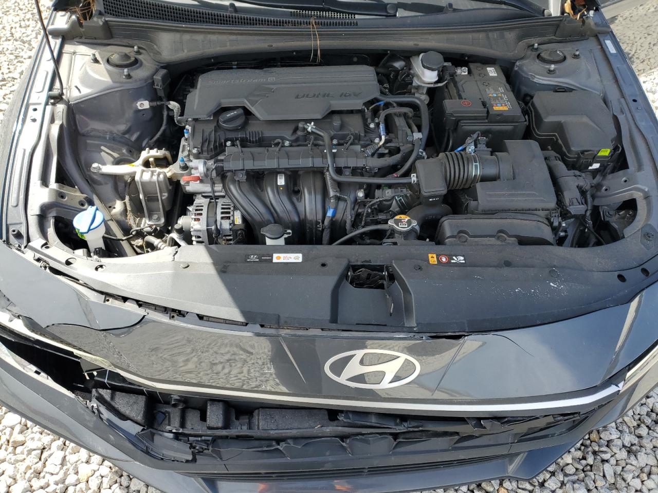 2024 Hyundai Elantra - Image 12