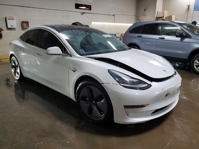  TESLA MODEL 3 2019 Белы