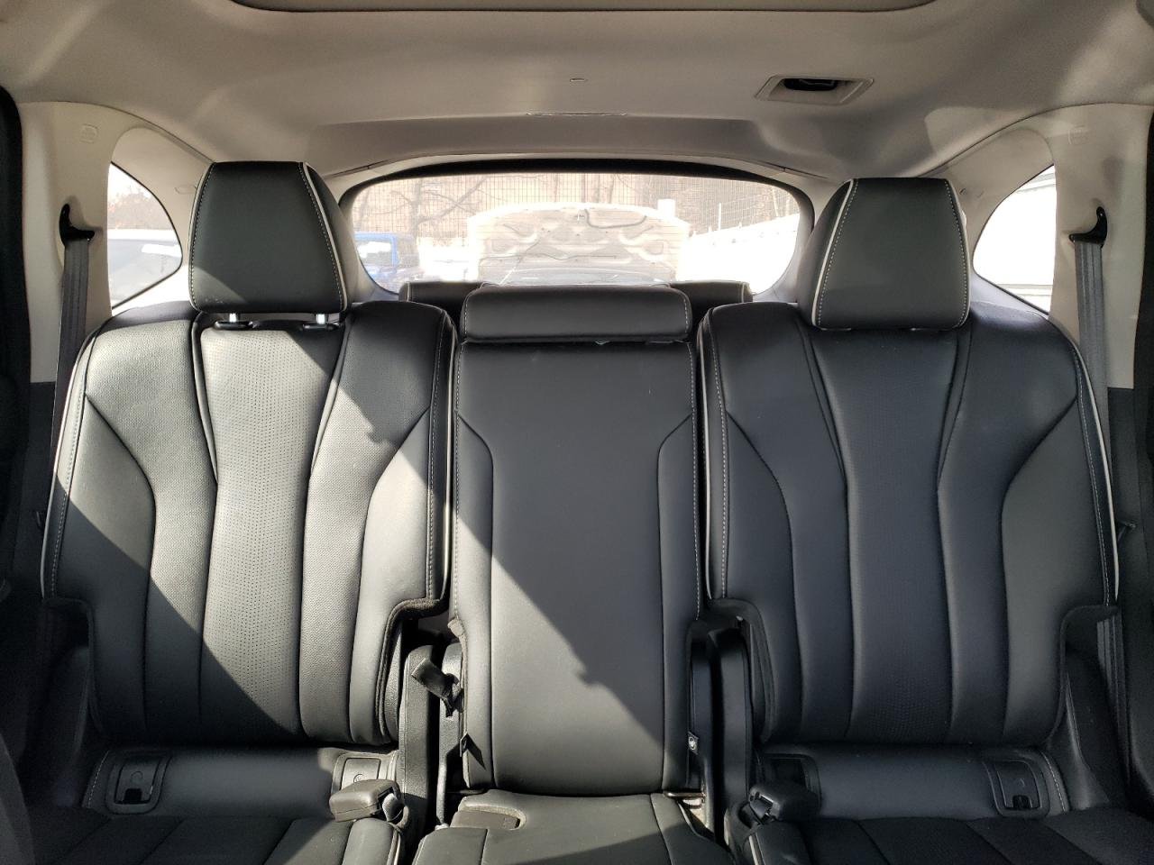 2023 Acura MDX - Image 10