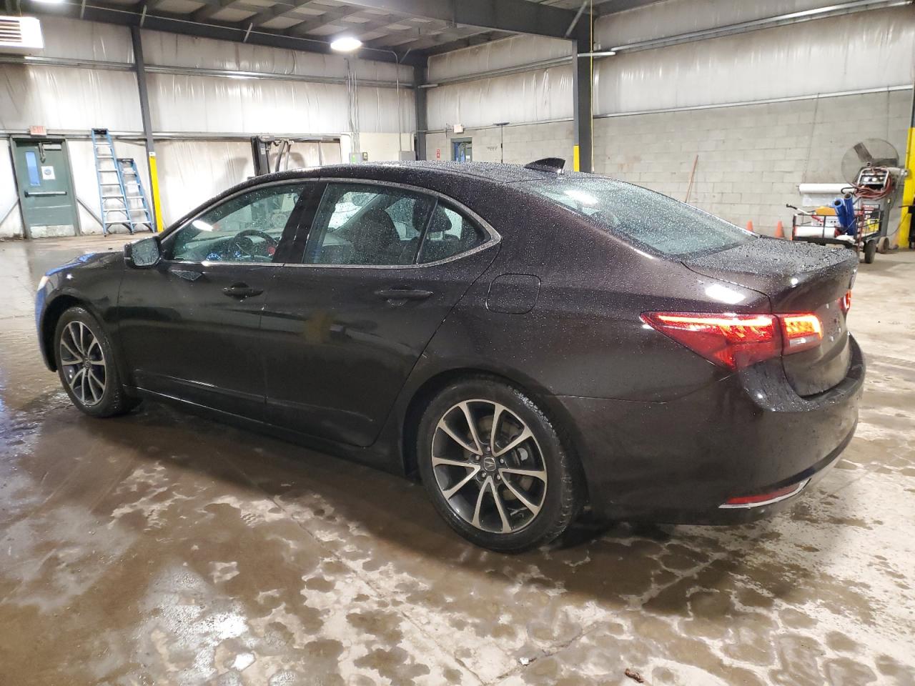 2015 Acura TLX - Image 2