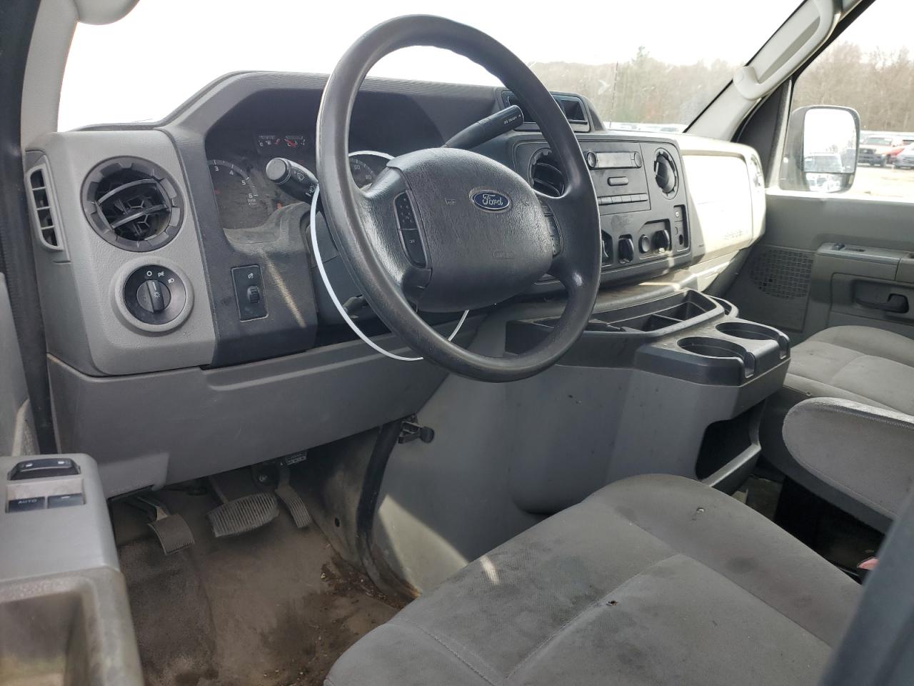2014 Ford Econoline - Image 8