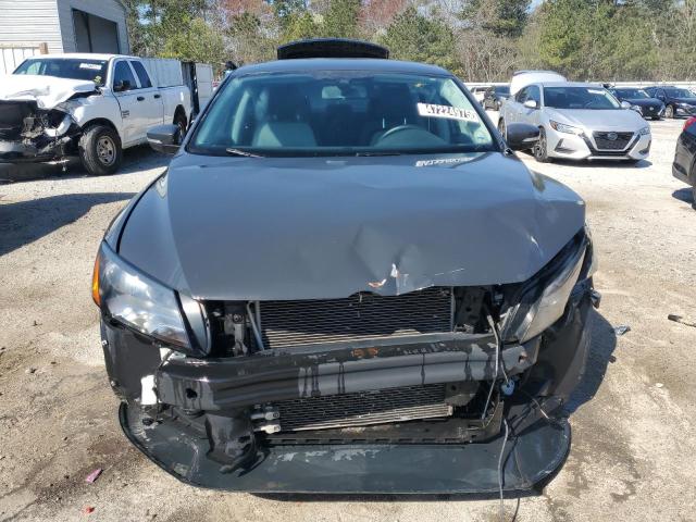 Sedans VOLKSWAGEN PASSAT 2015 Szary