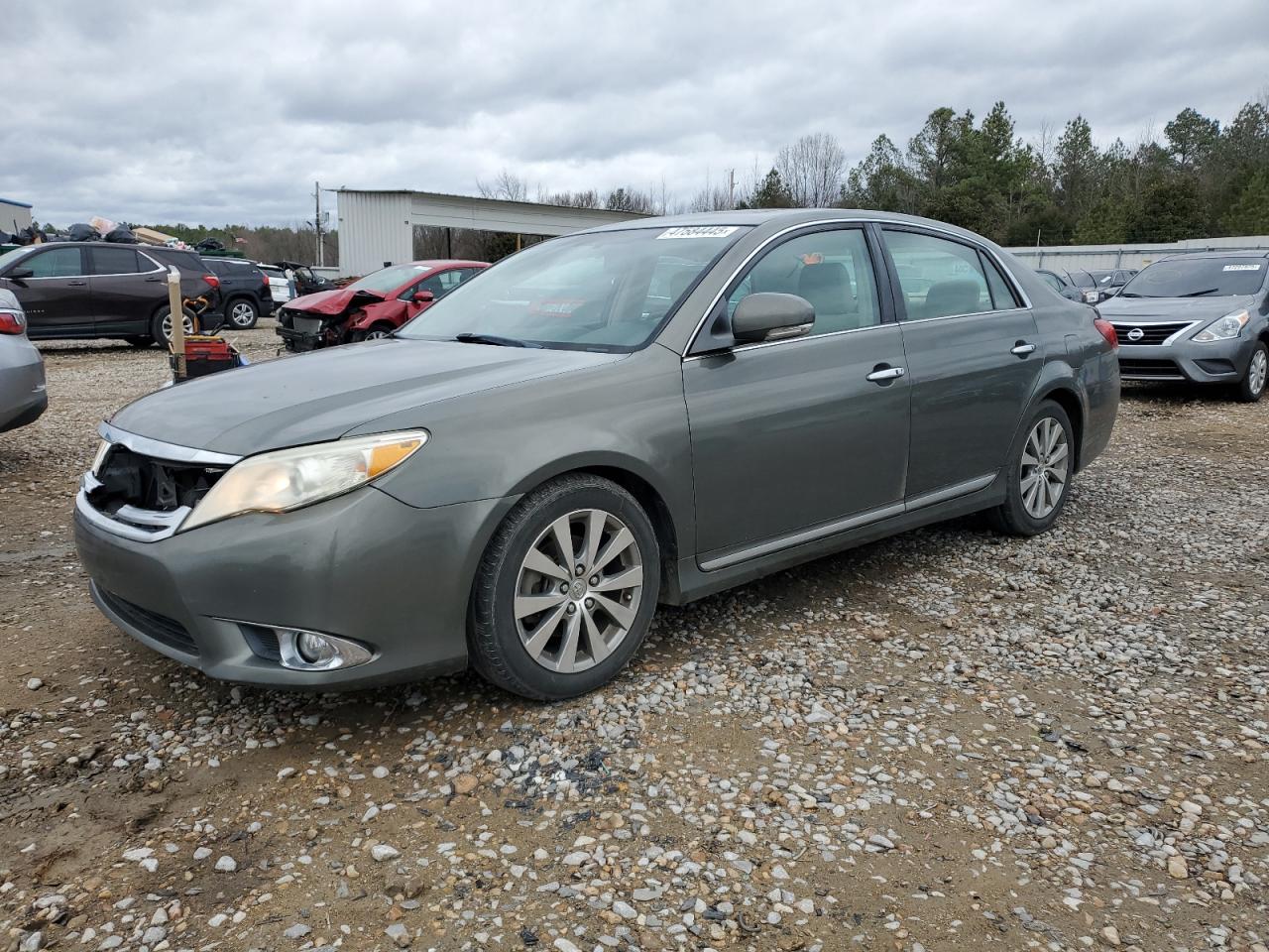 2011 Toyota Avalon - Image 1