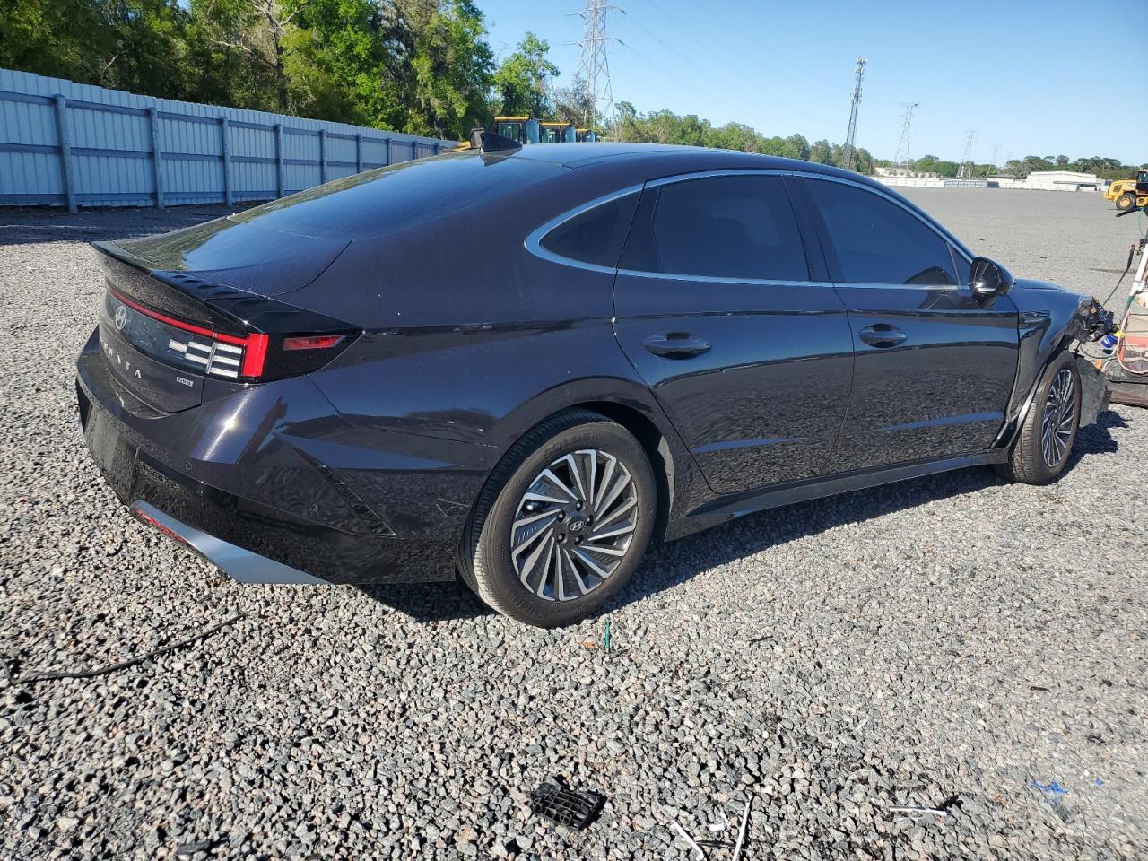 2024 Hyundai Sonata - Image 3