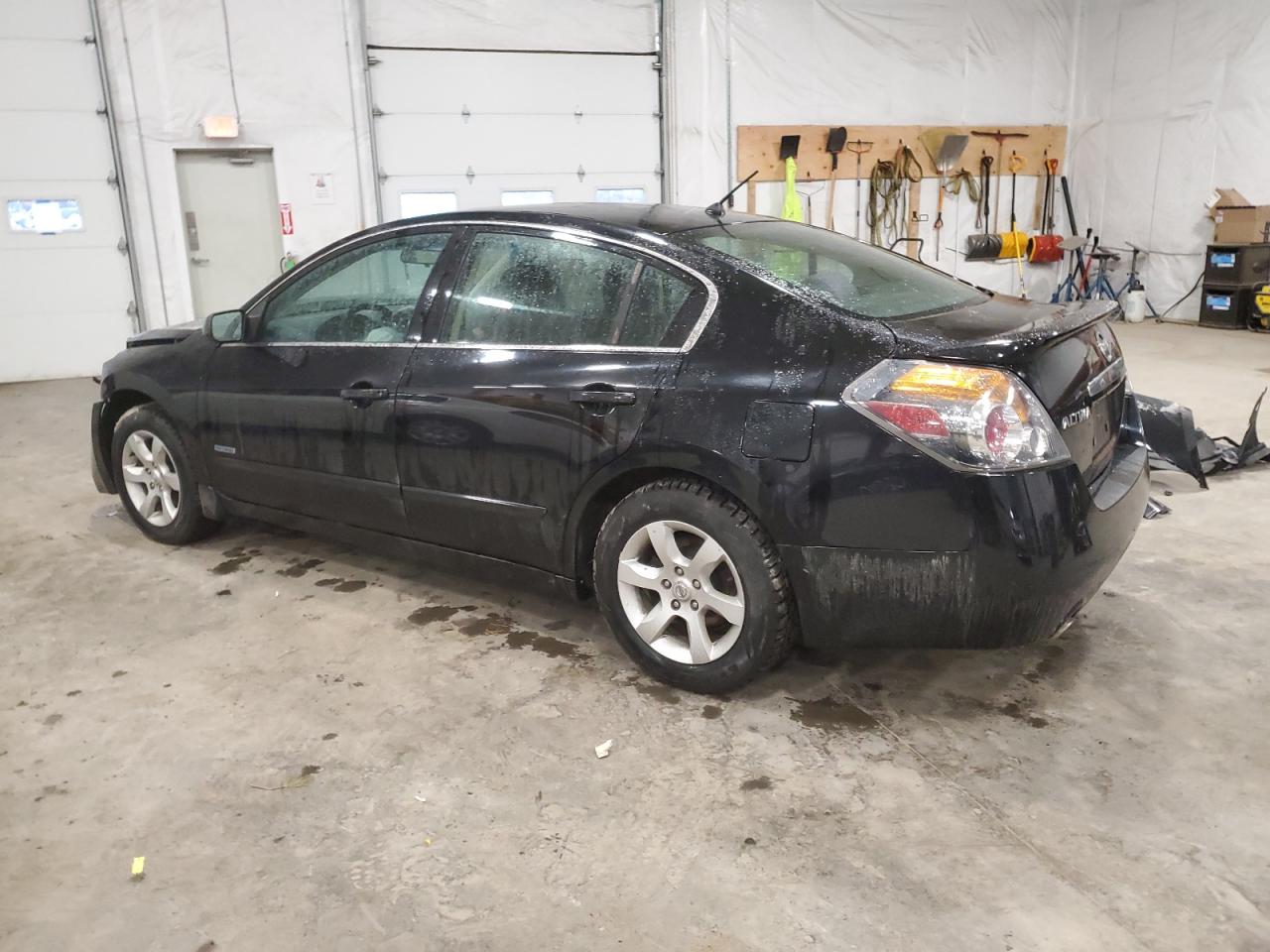 2009 Nissan Altima - Image 2