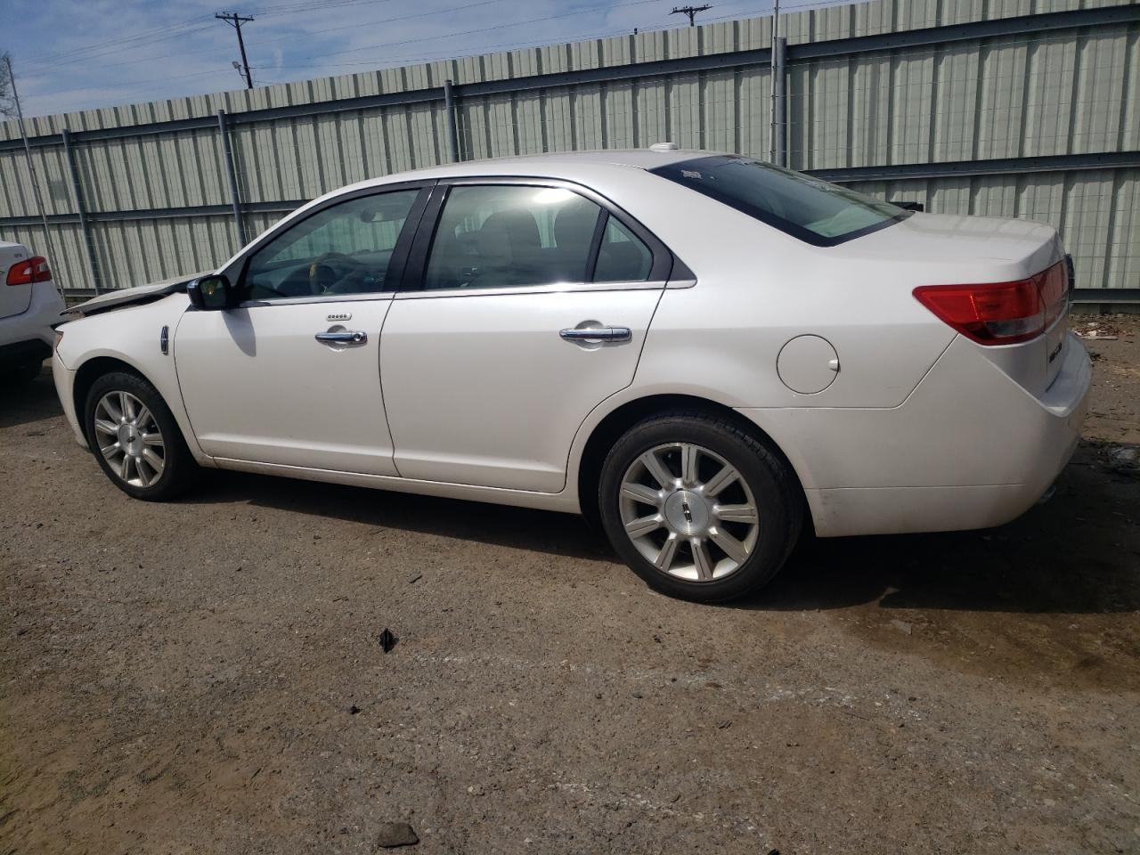 2012 Lincoln MKZ - Image 2