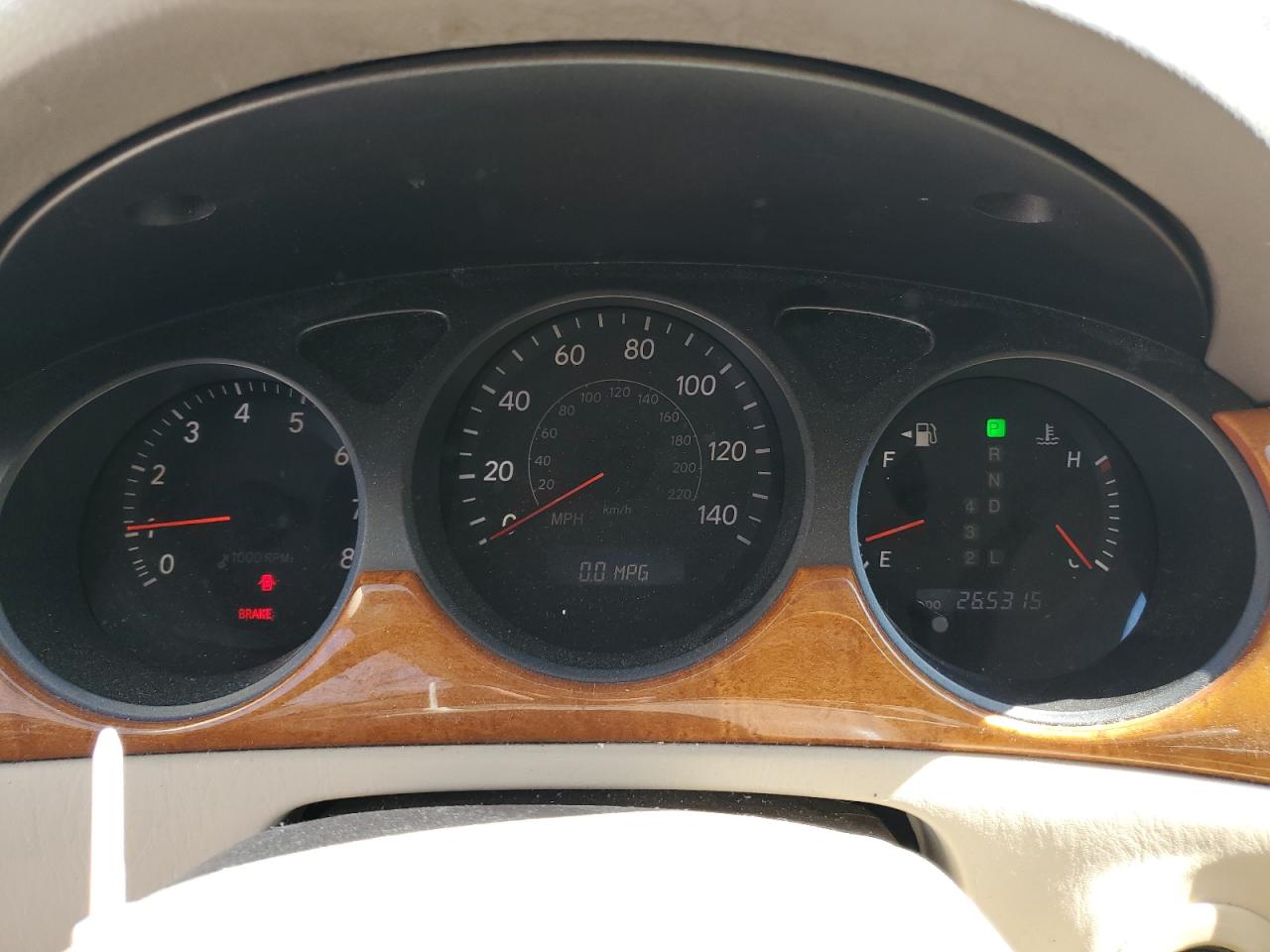 2005 Lexus ES - Image 9