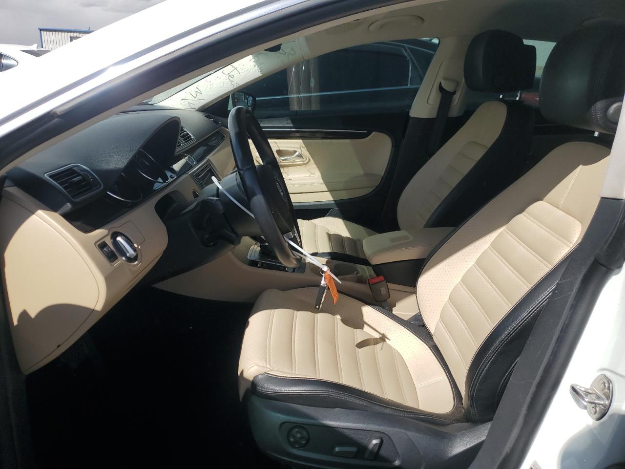 2017 Volkswagen Passat CC - Image 7