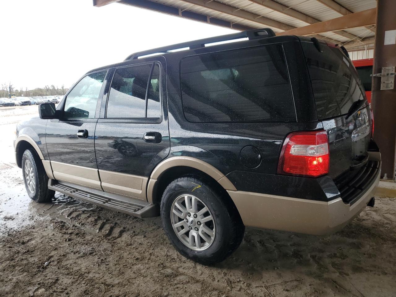 2012 Ford Expedition - Image 2