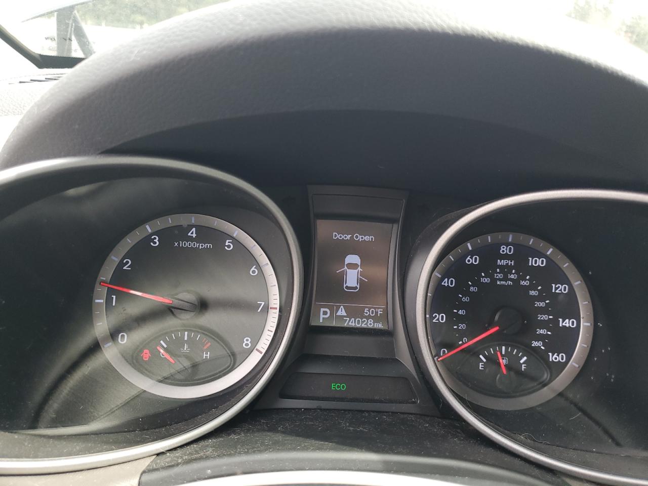 2015 Hyundai Santa Fe - Image 9