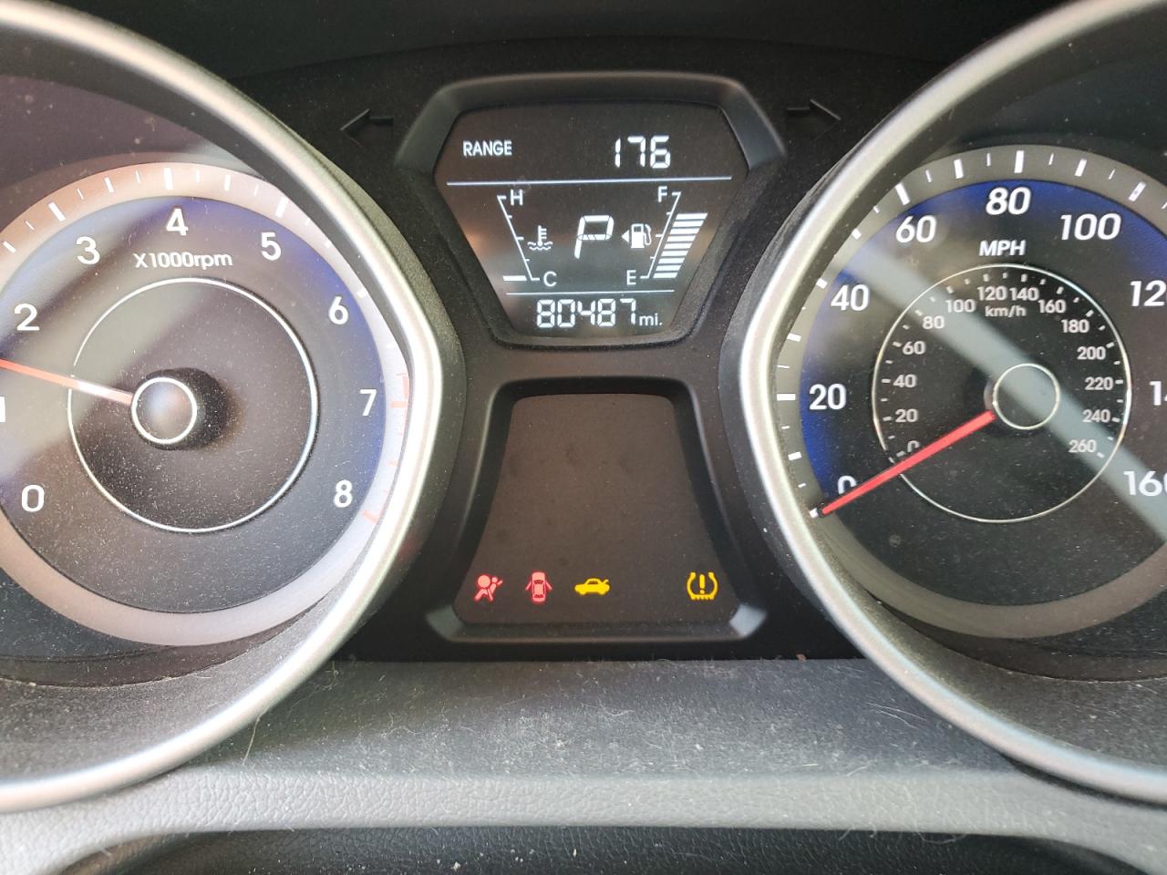 2014 Hyundai Elantra - Image 9