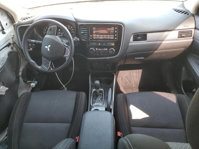  MITSUBISHI OUTLANDER 2018 Biały