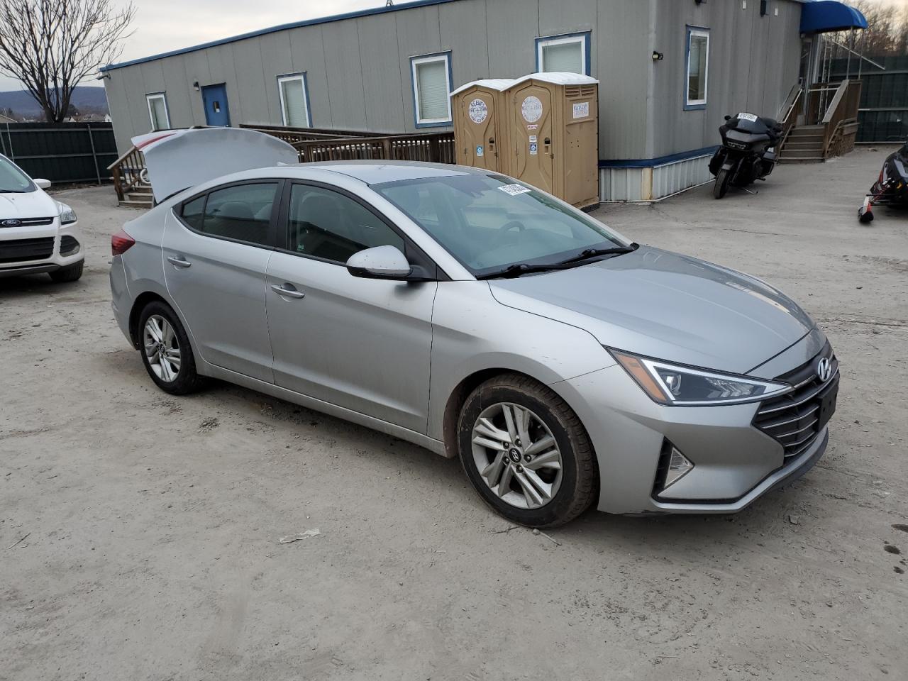 2020 Hyundai Elantra - Image 4