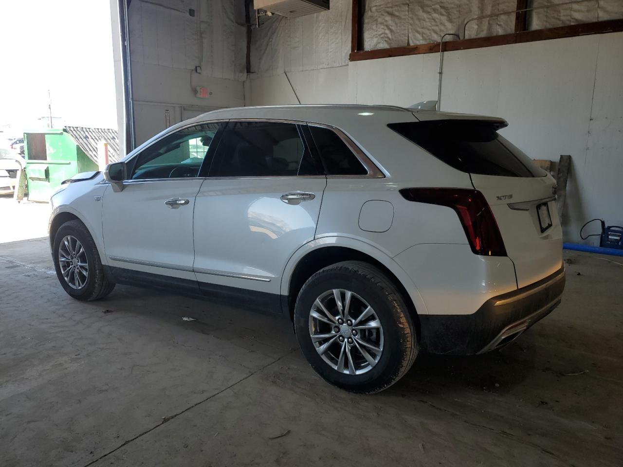 2020 Cadillac XT5 - Image 2