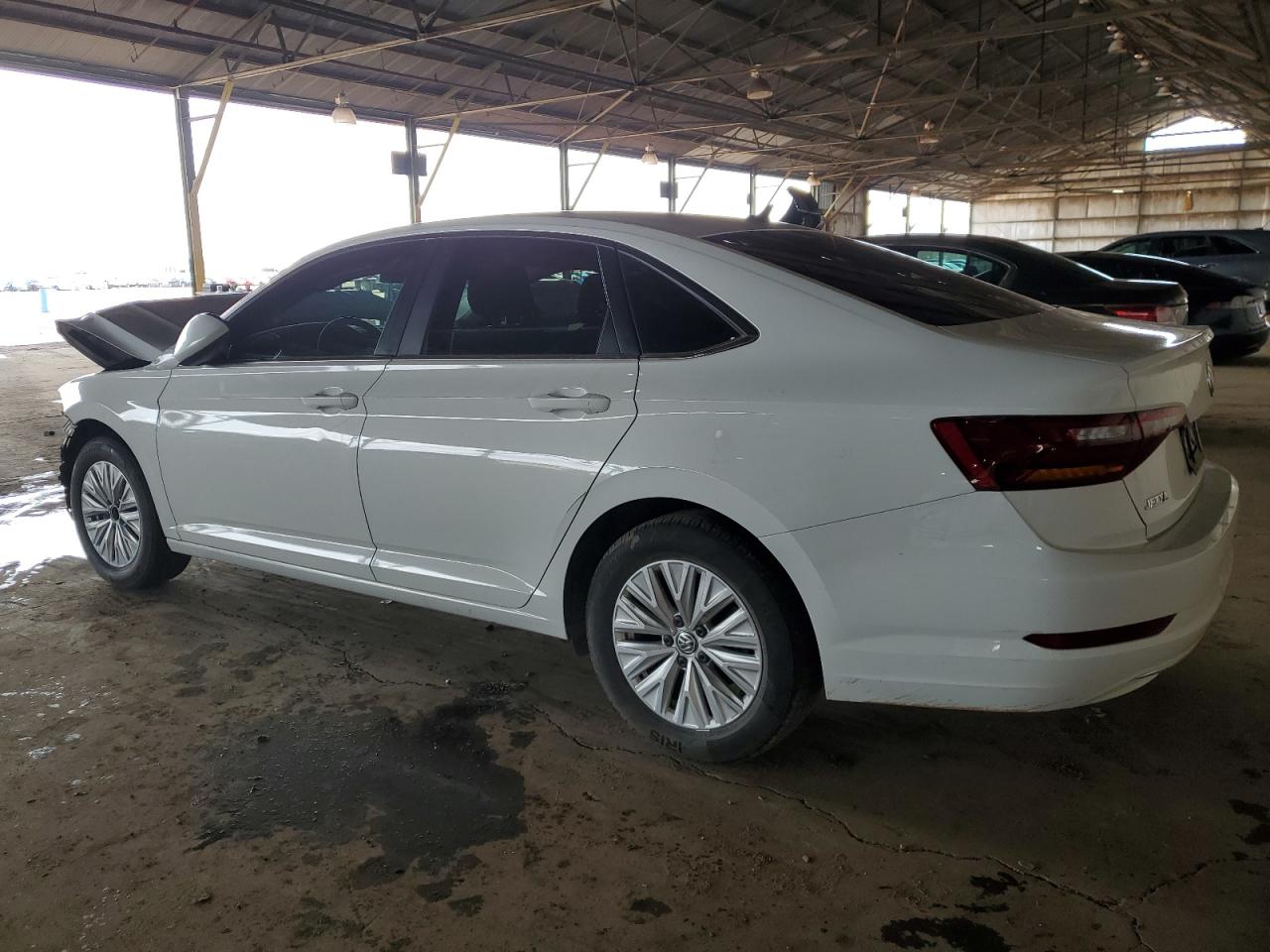 2019 Volkswagen Jetta - Image 2