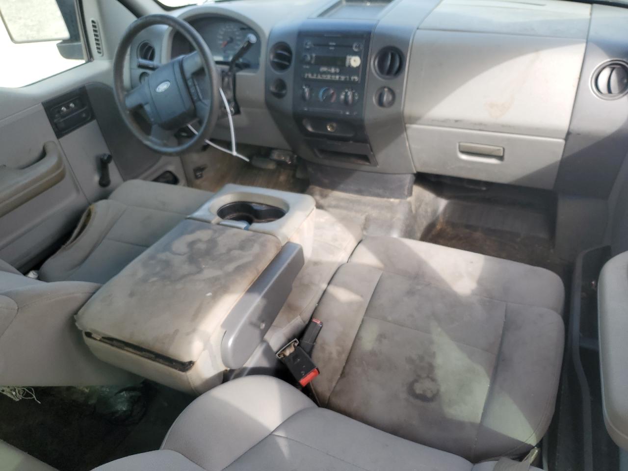 2005 Ford F-150 - Image 8