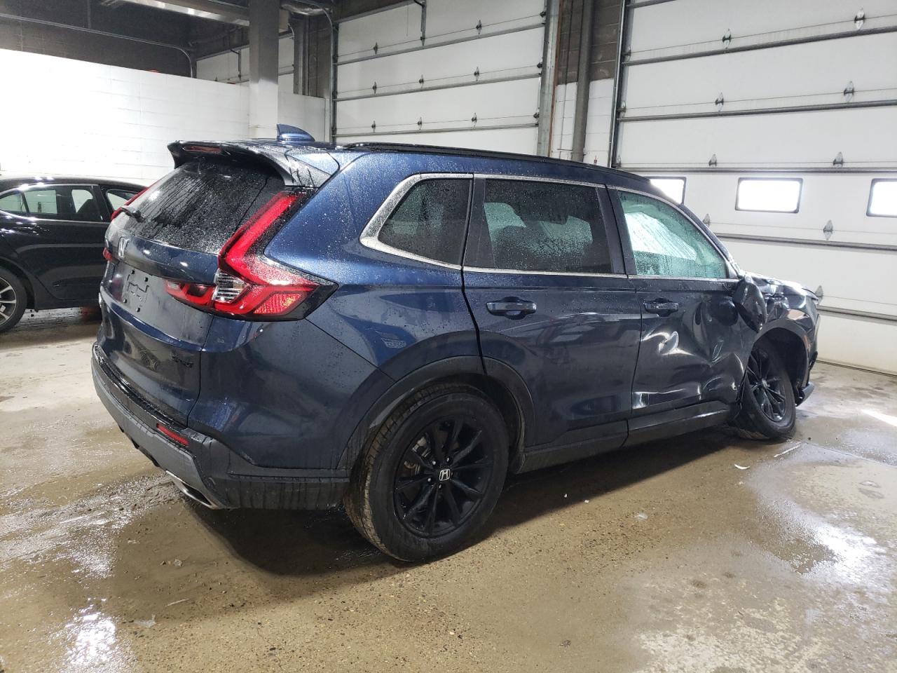 2025 Honda CR-V - Image 3
