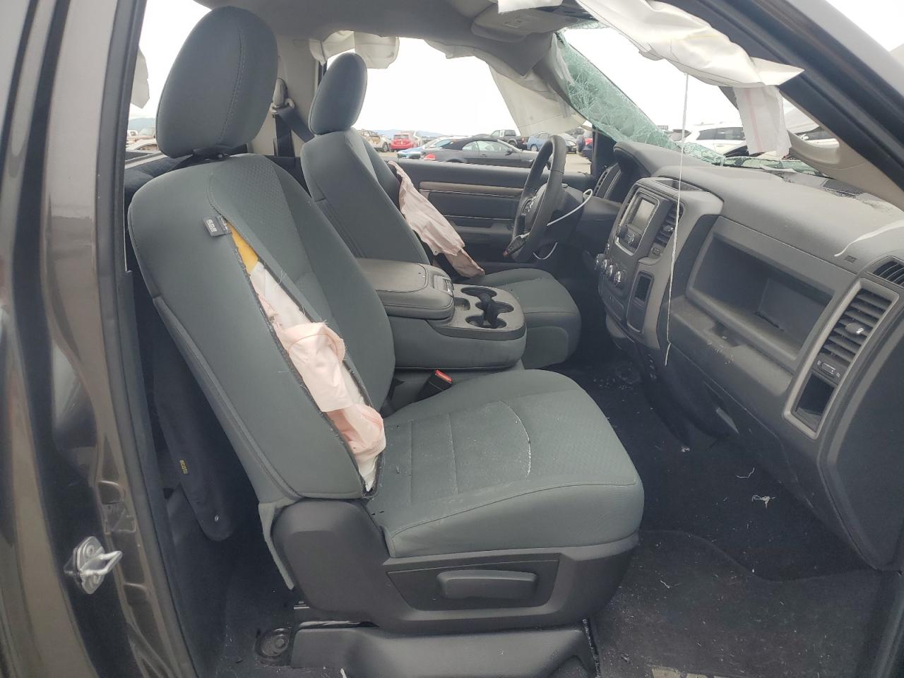 2017 RAM 1500 - Image 7