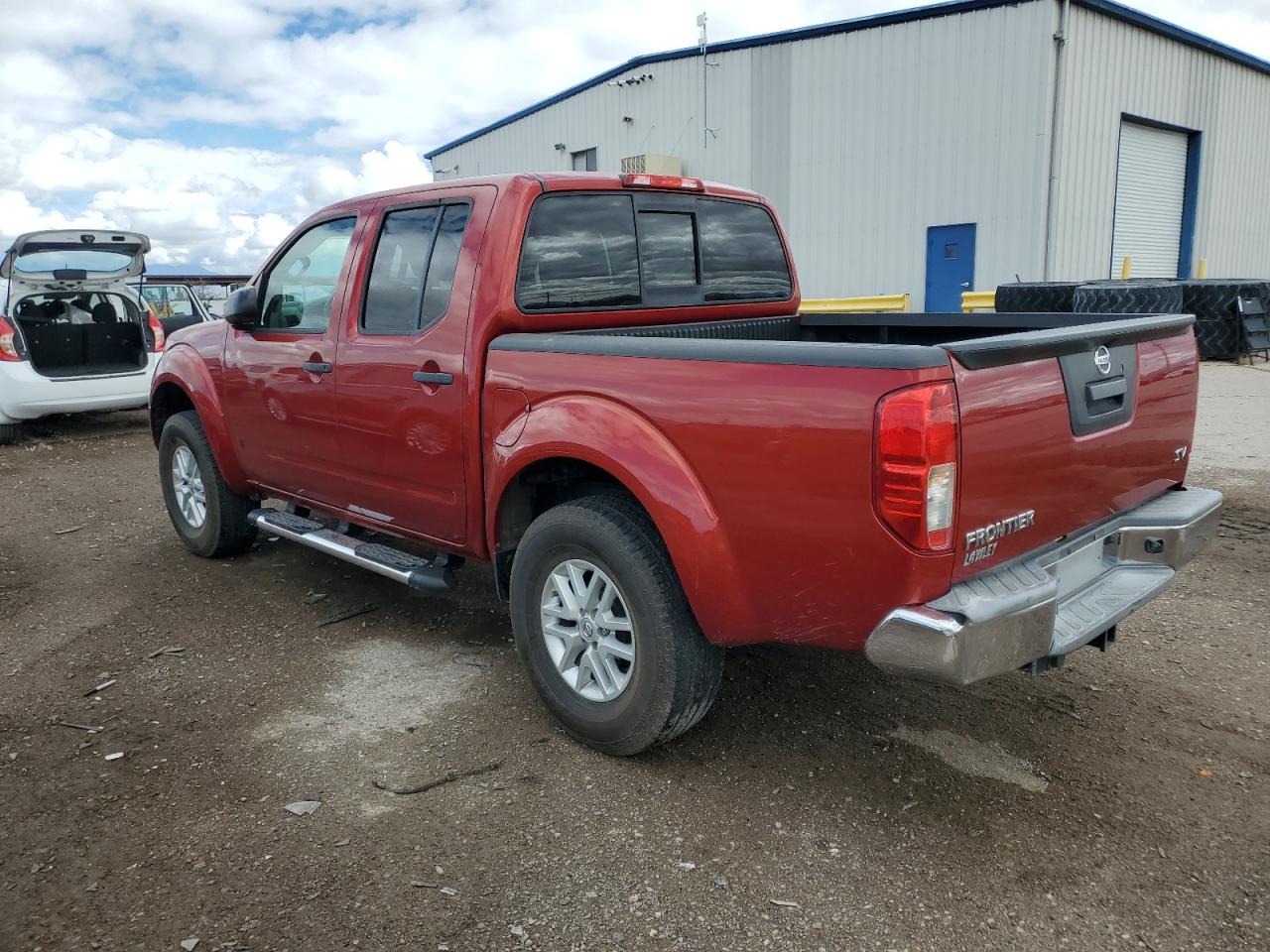 2014 Nissan Navara (Frontier) - Image 2