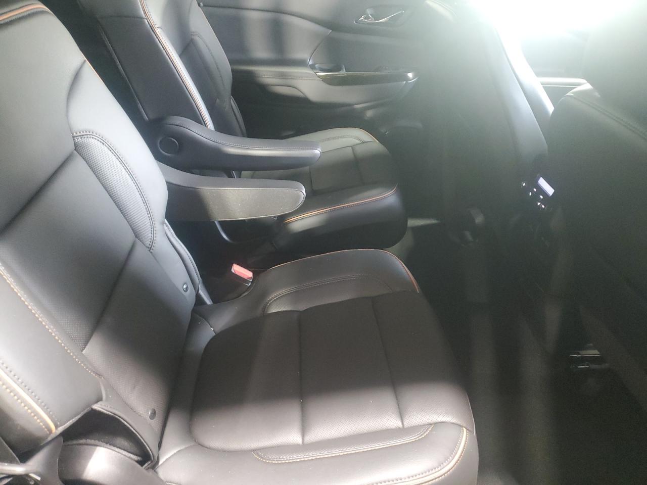 1gkknlls1nz181108 1GKKNLLS1NZ181108 2022 GMC Acadia At4