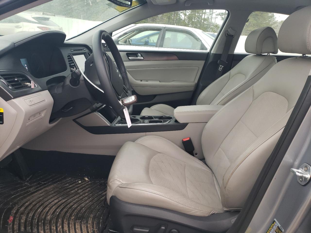 2017 Hyundai Sonata - Image 7