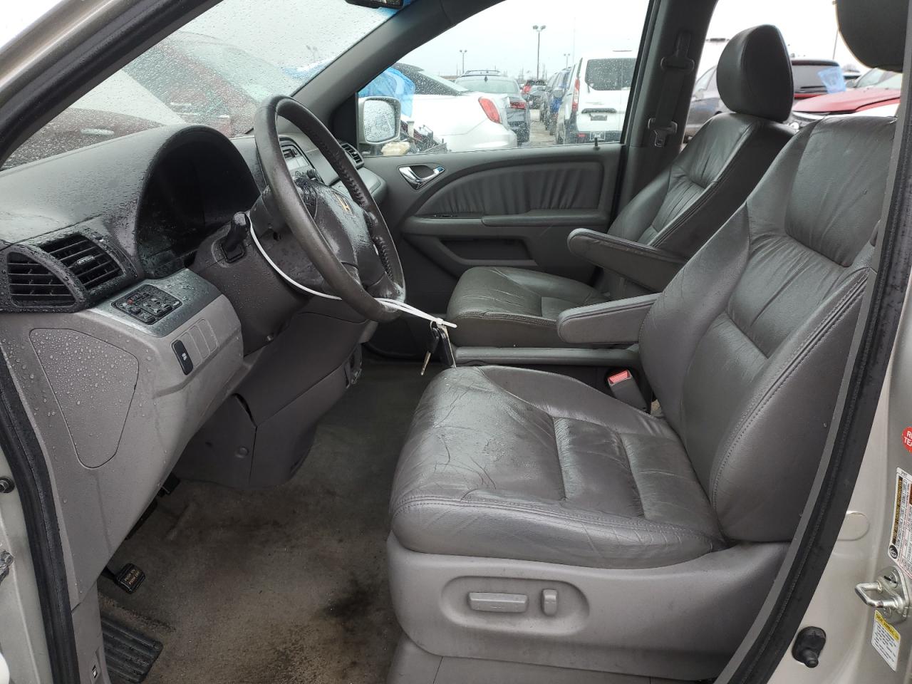 2008 Honda Odyssey - Image 7