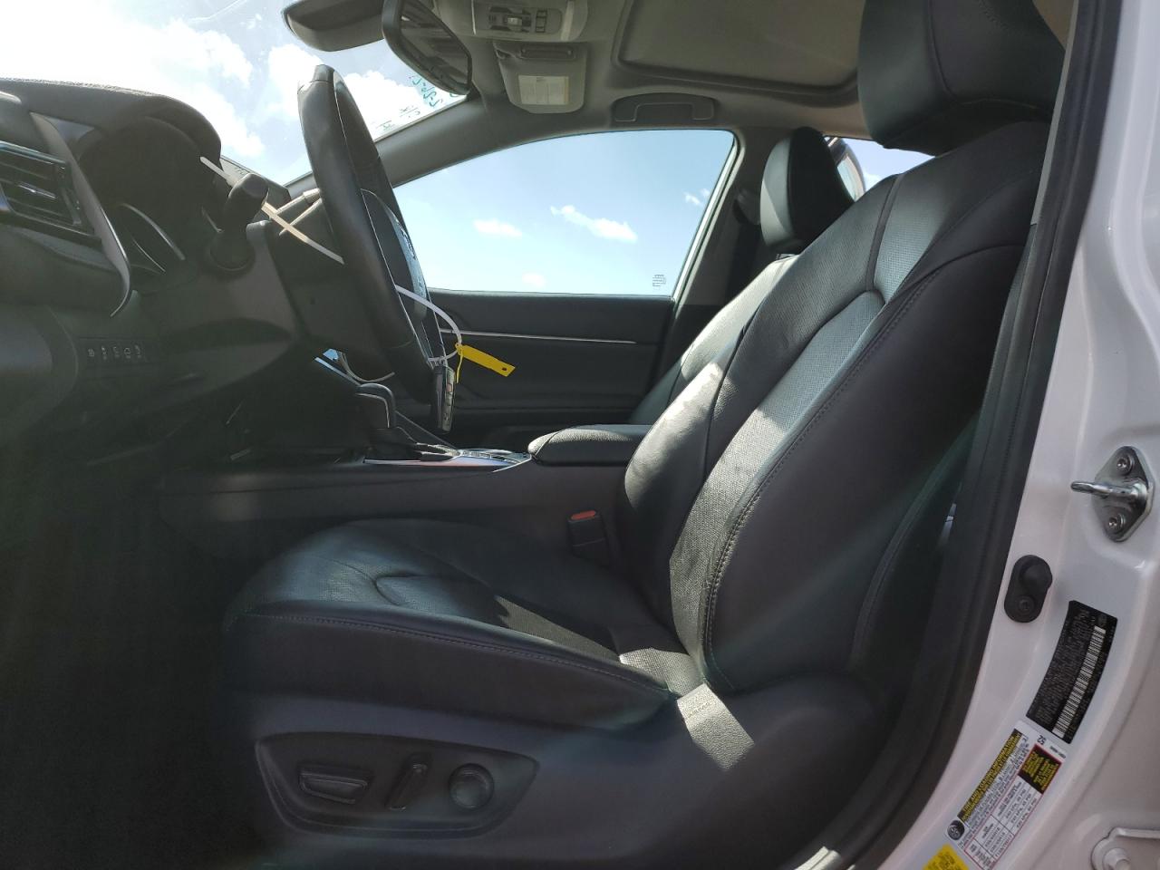 2021 Toyota Camry - Image 7
