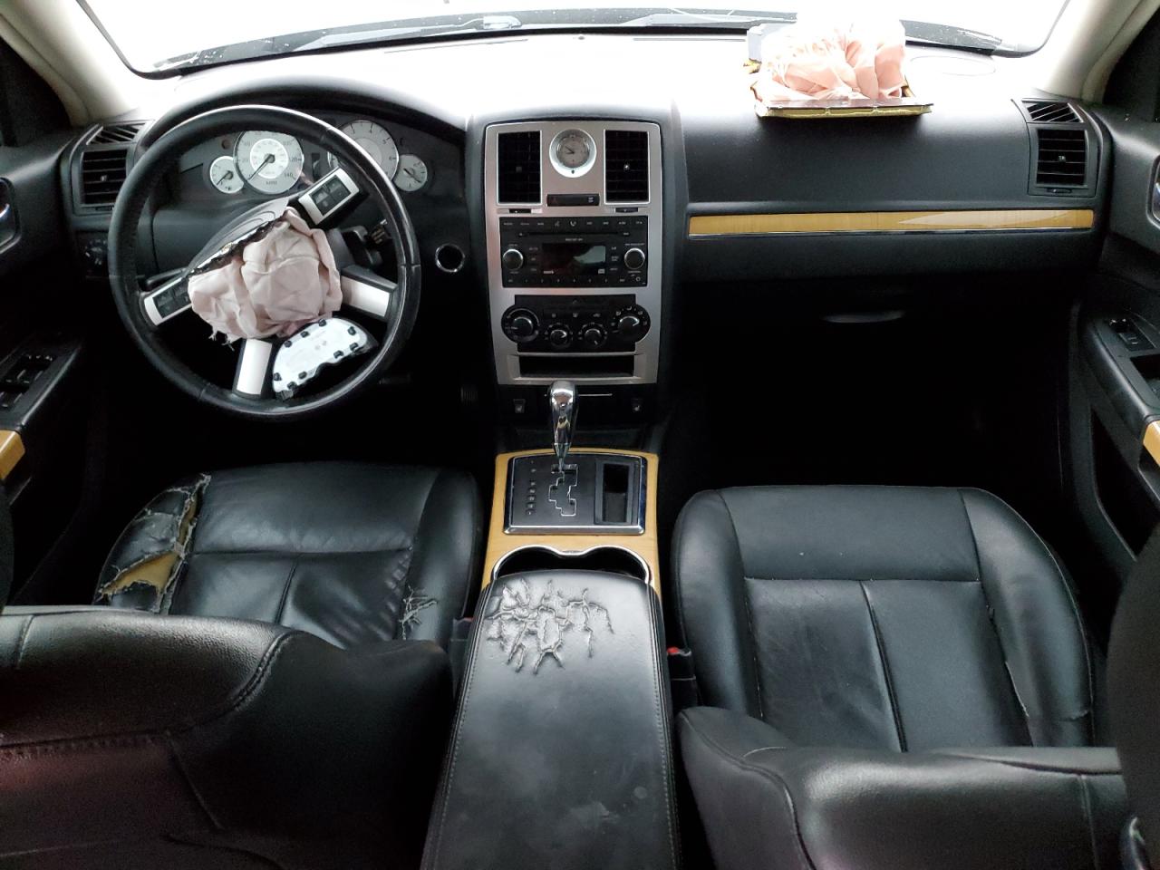 2008 Chrysler 300 - Image 8