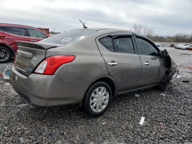  NISSAN VERSA 2016 Коричневий
