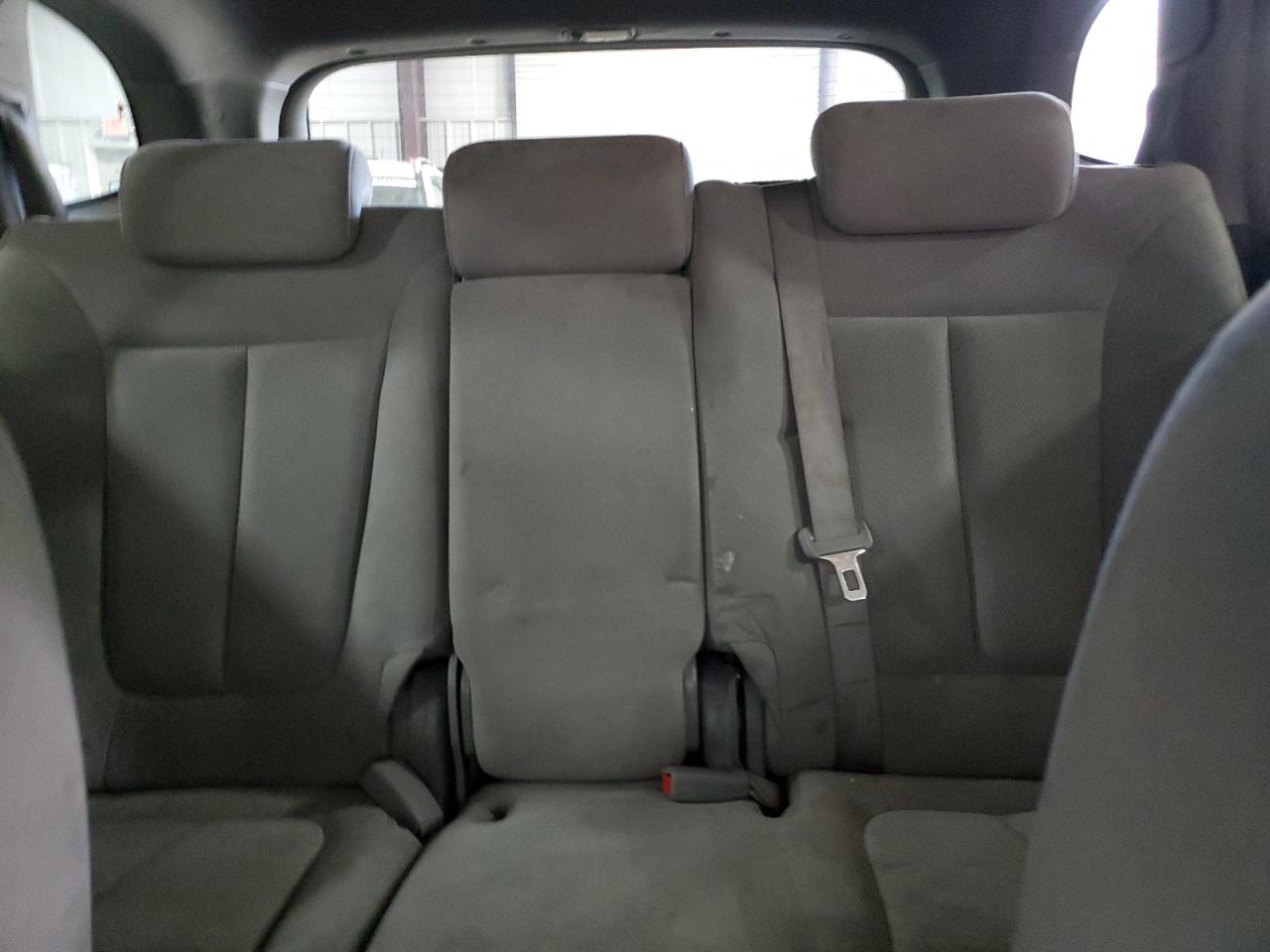 2009 Hyundai Santa Fe - Image 10