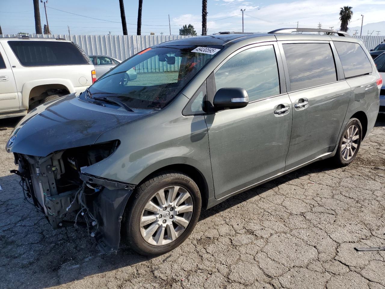 2013 Toyota Sienna - Image 1