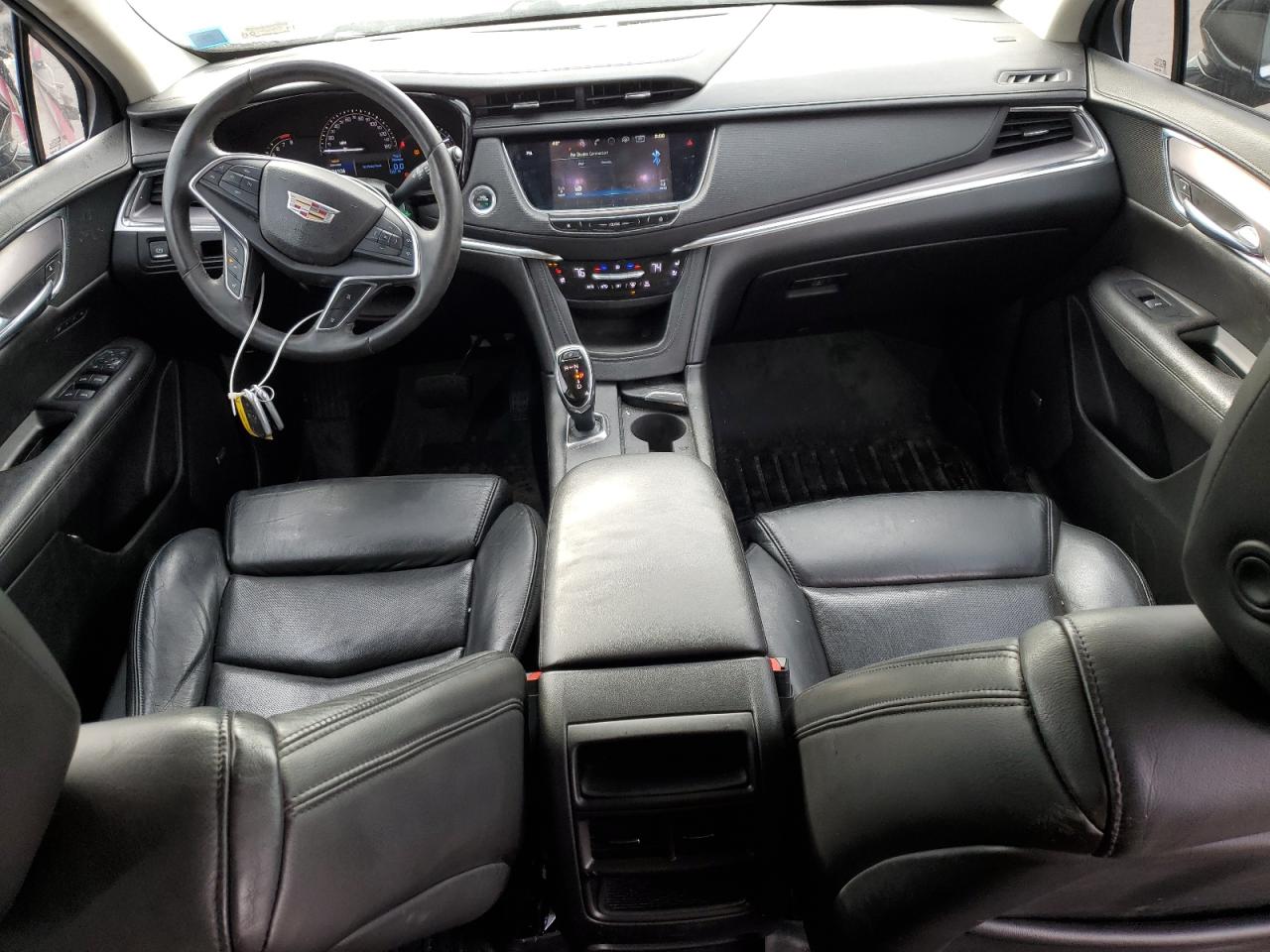 2017 Cadillac XT5 - Image 8