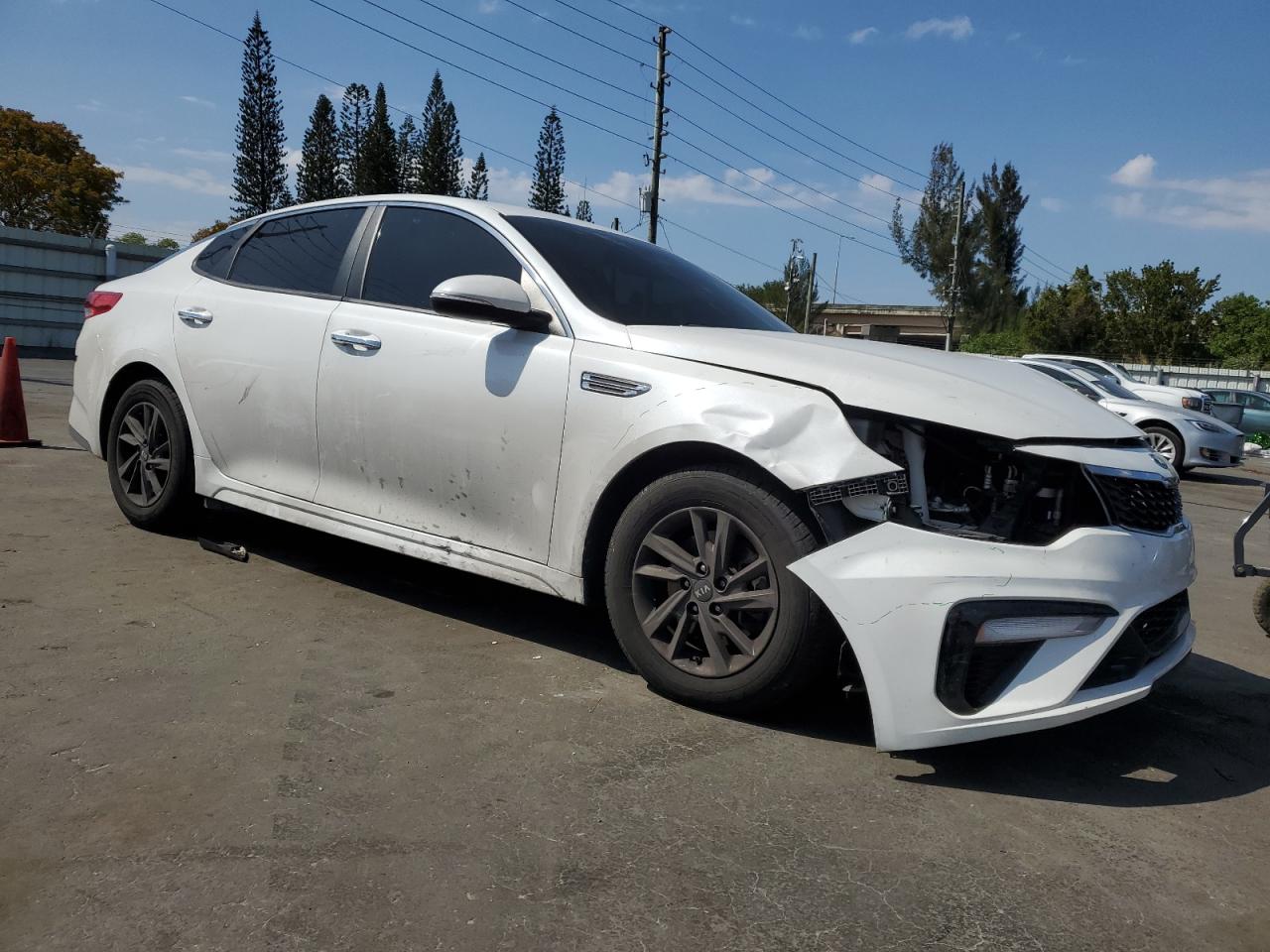 2020 Kia Optima - Image 4
