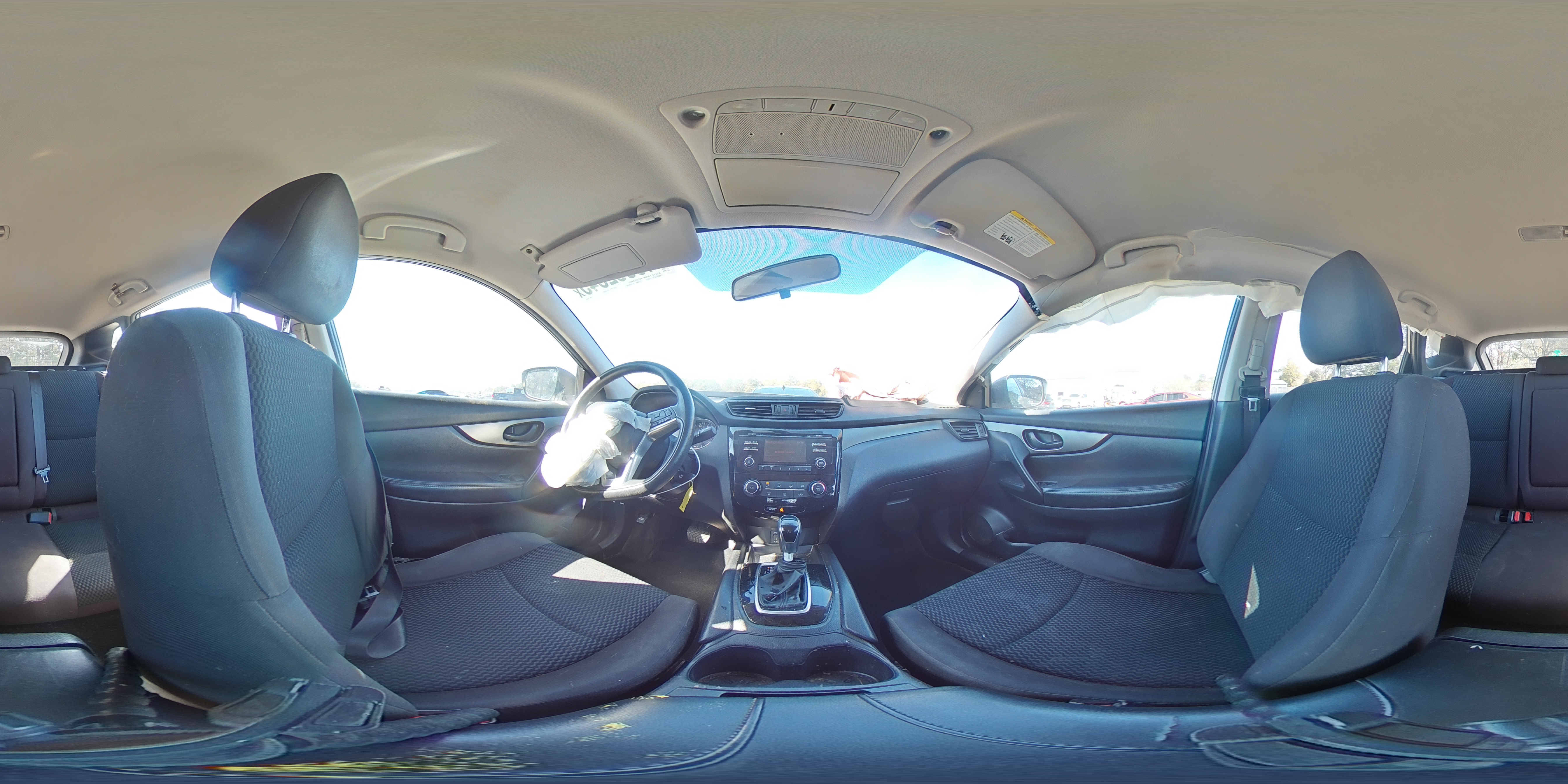 2018 Nissan Rogue - Image 14