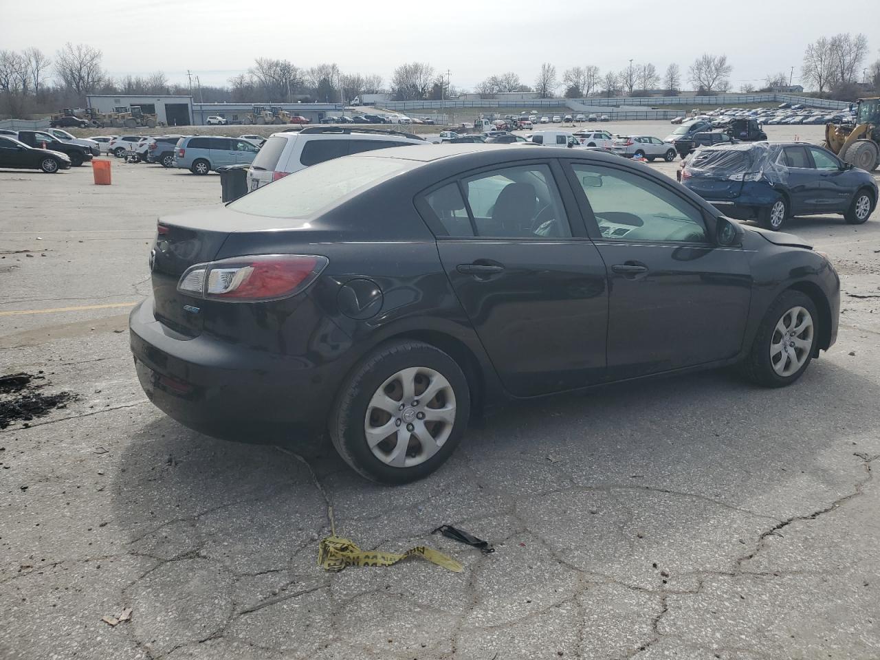 2013 Mazda 3 - Image 3