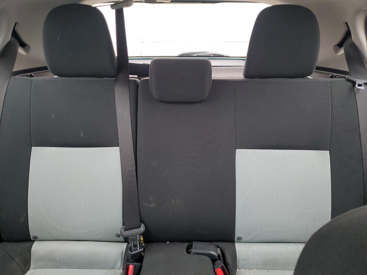 2012 Toyota Prius - Image 10