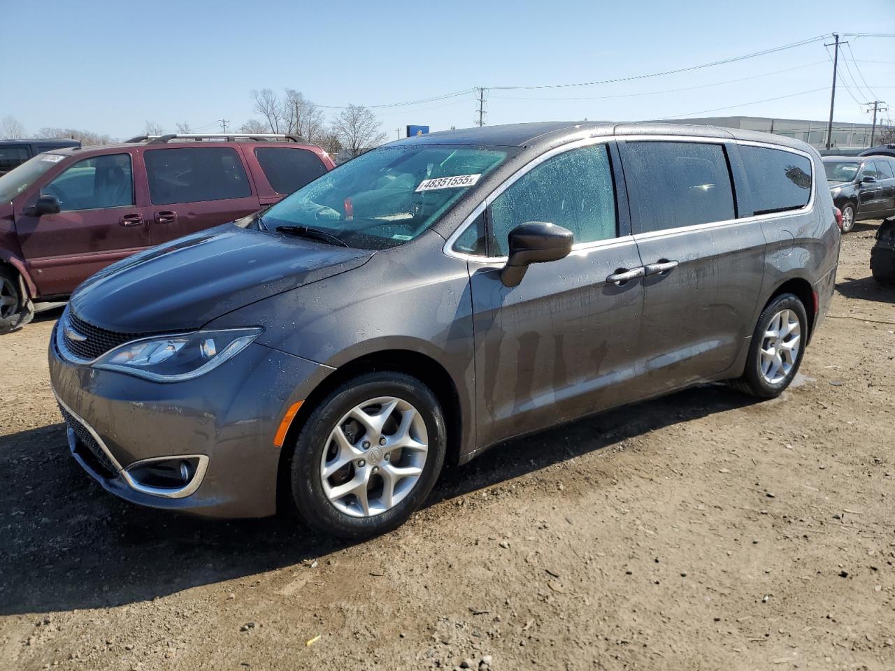 2019 Chrysler Pacifica Touring Plus for Sale in Chicago Heights, IL - All Over