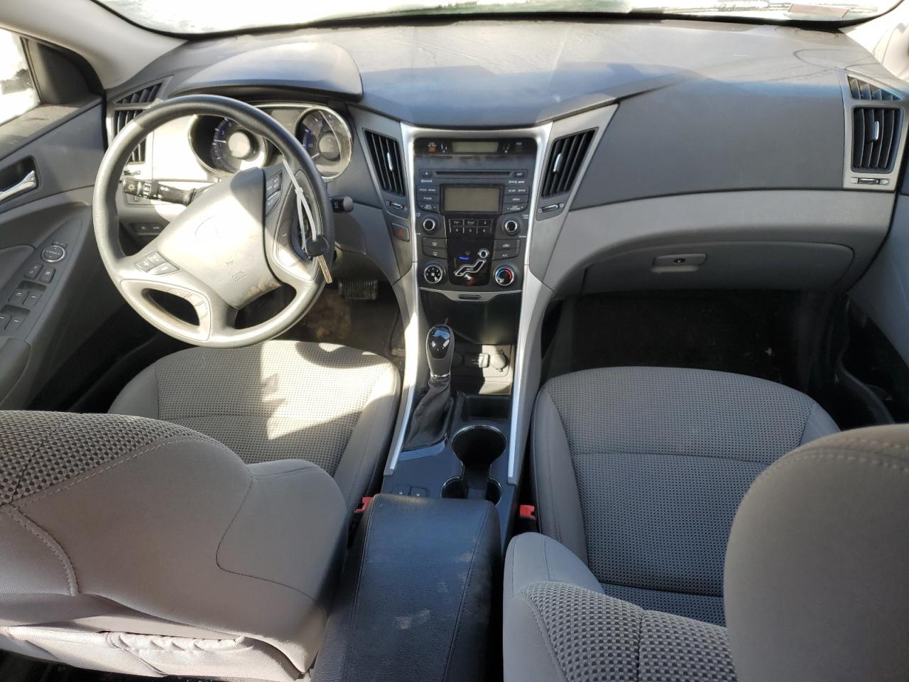 2013 Hyundai Sonata - Image 8