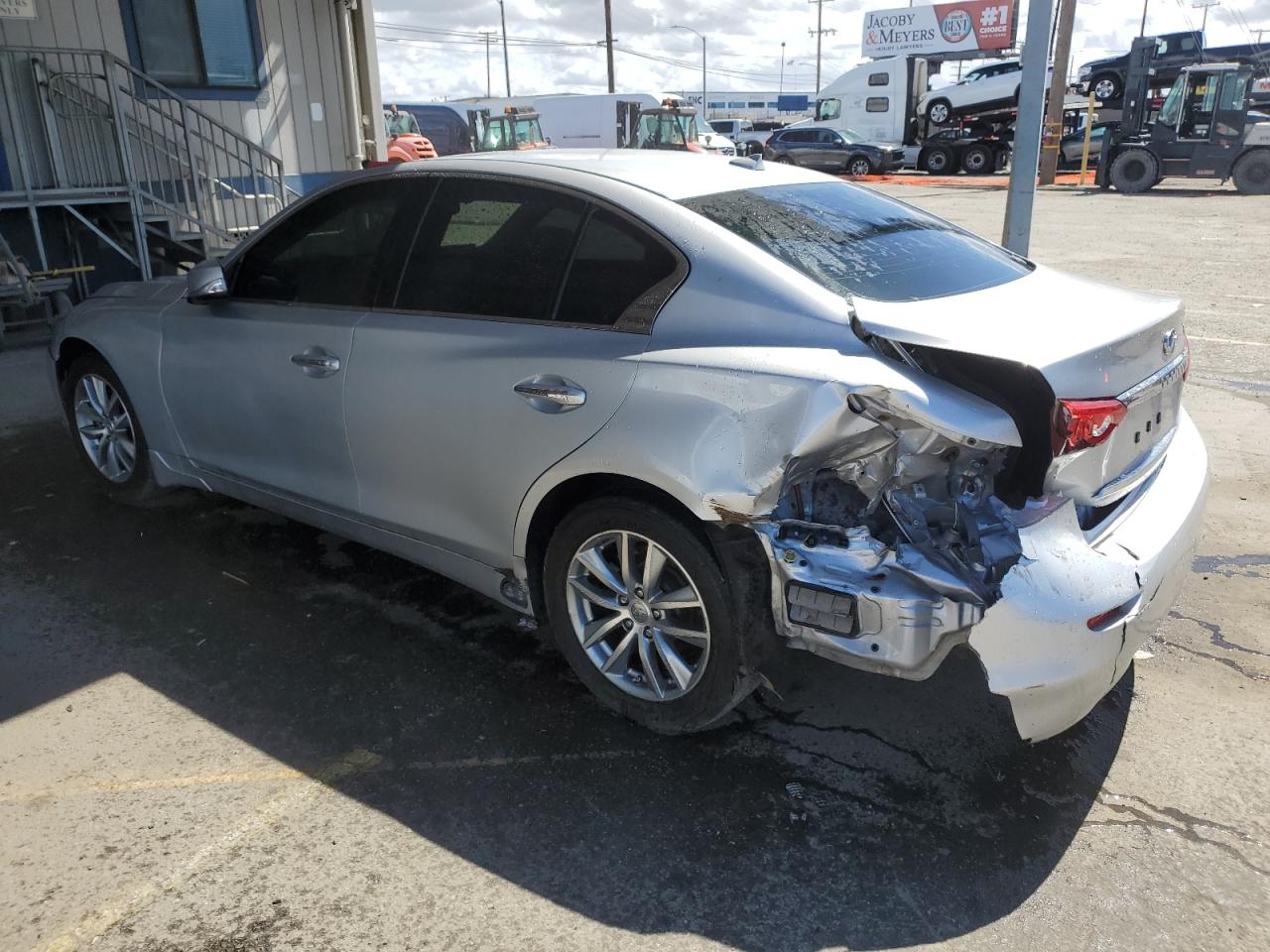 2015 Infiniti Q50 - Image 2