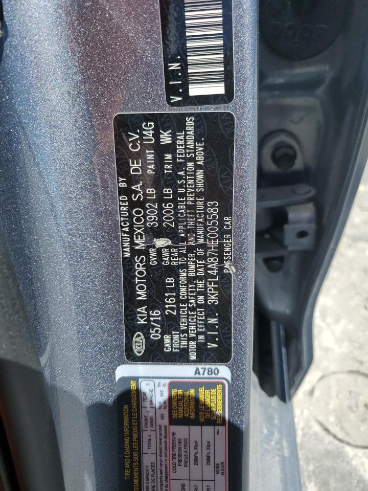 2017 Kia Forte - Image 12
