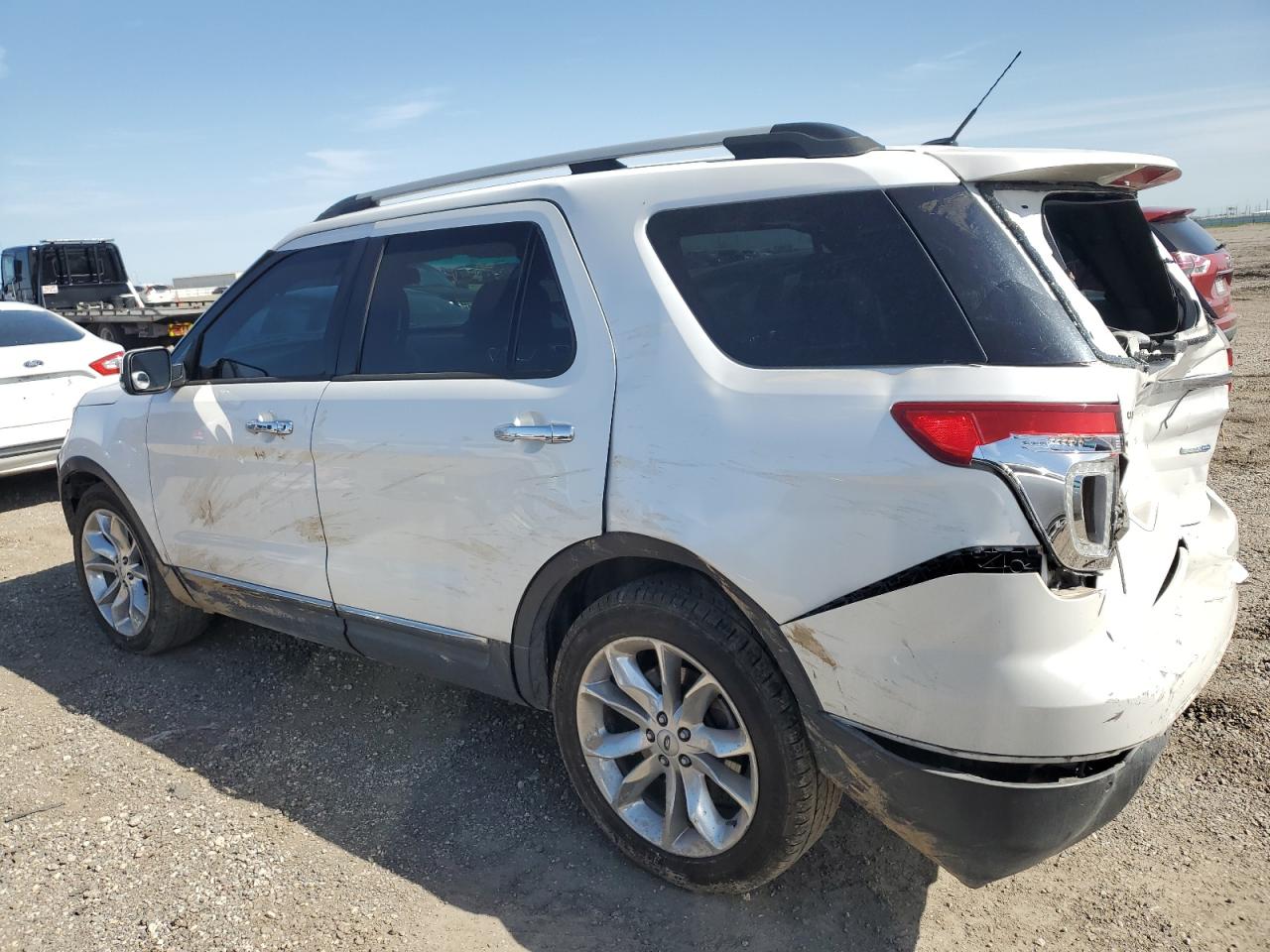 2014 Ford Explorer - Image 2