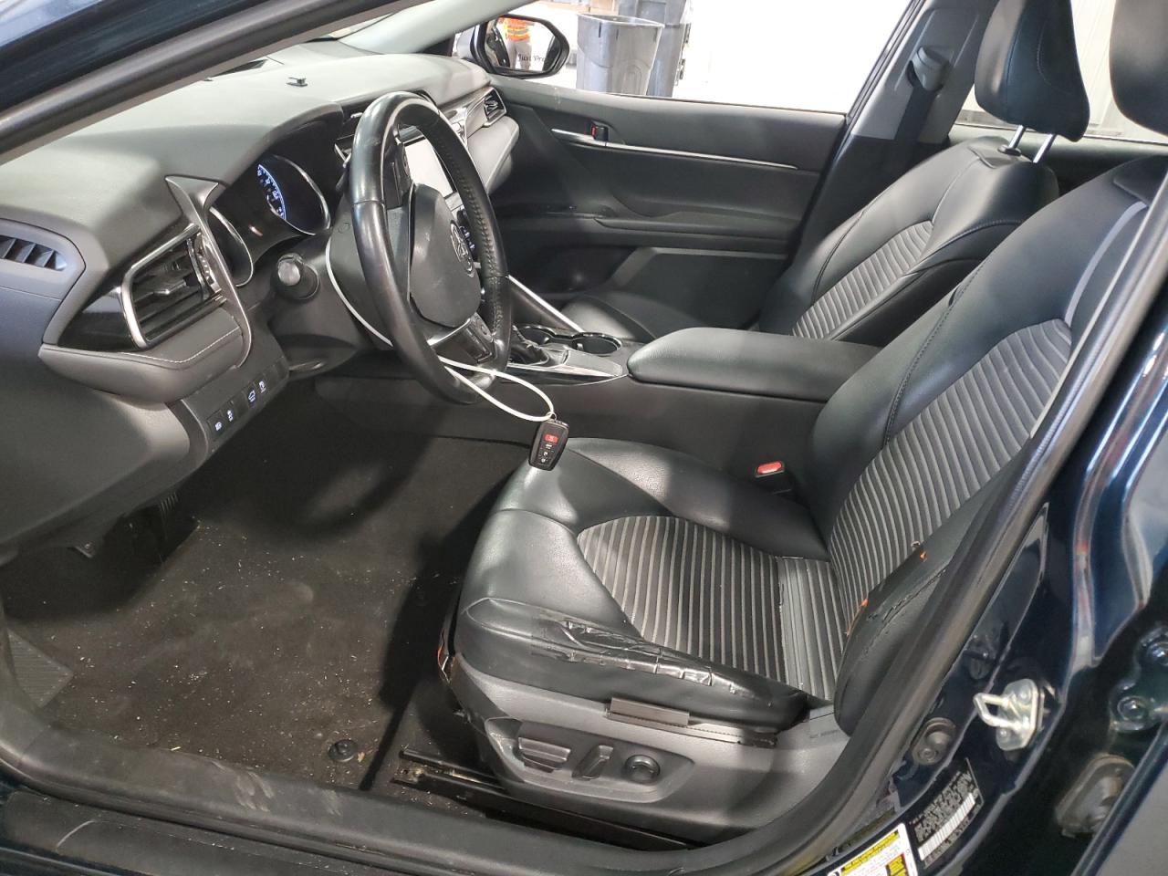 2019 Toyota Camry - Image 7