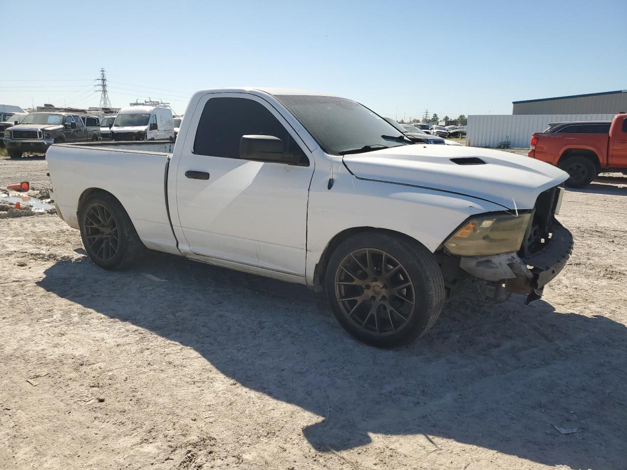 2014 RAM 1500 - Image 4